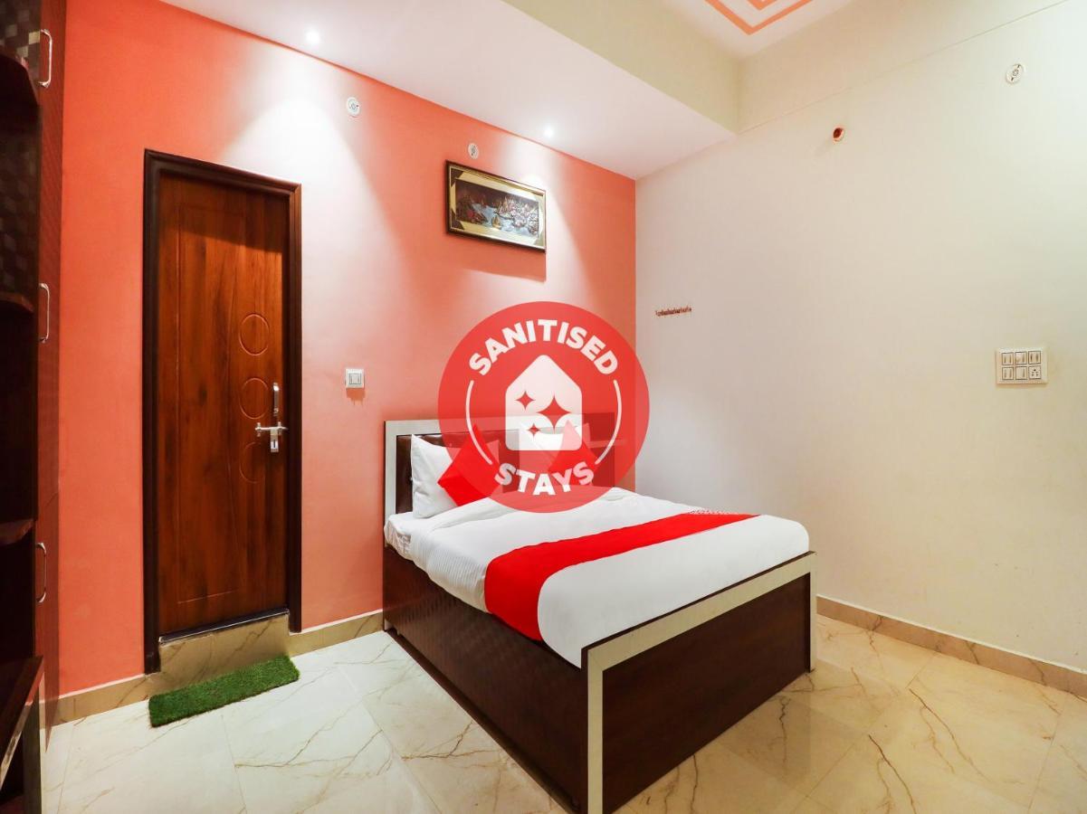 Oyo Lck1233 Rivaaj Palace Lucknow Esterno foto