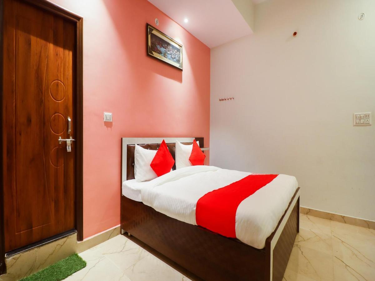 Oyo Lck1233 Rivaaj Palace Lucknow Esterno foto