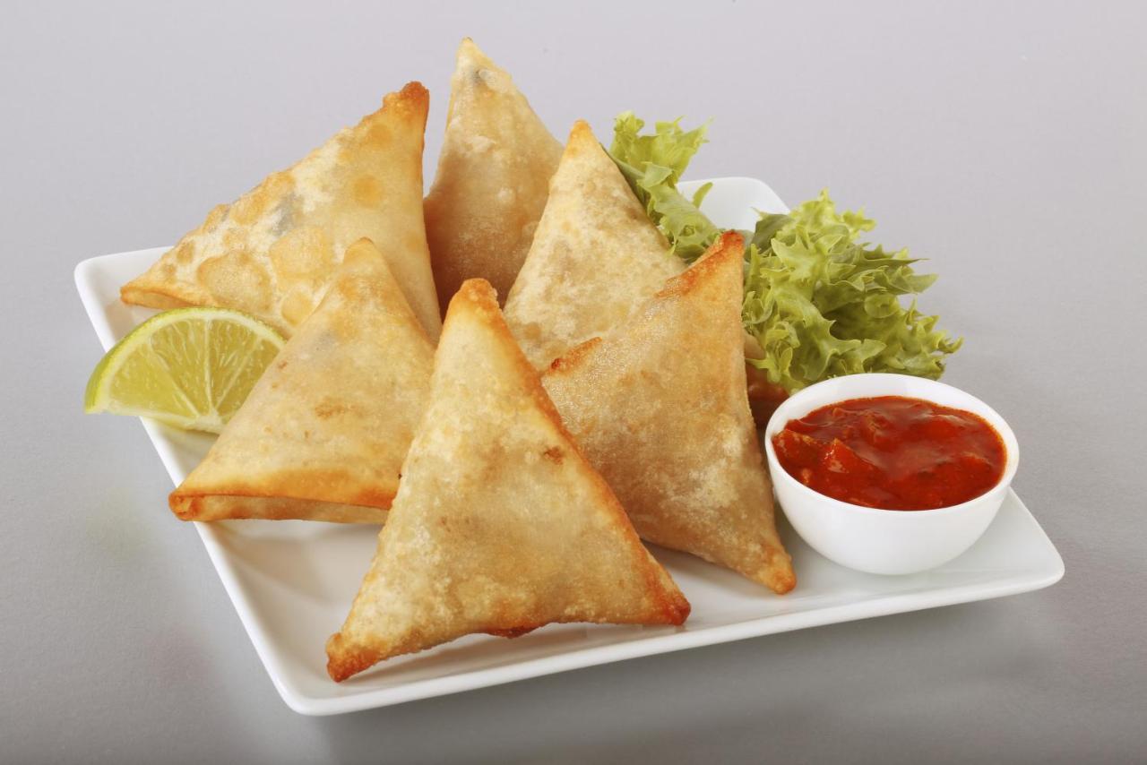 Oyo Lck1233 Rivaaj Palace Lucknow Esterno foto